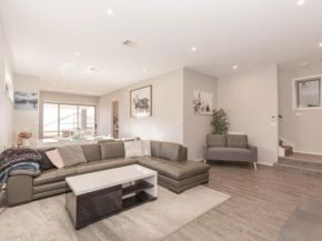 43A Twynam Street